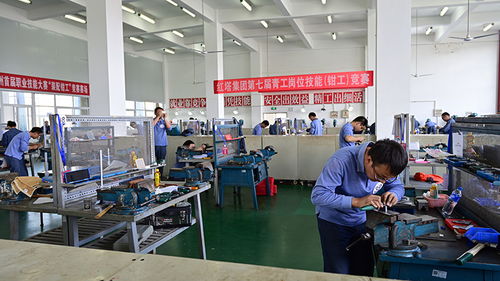 楚雄卷煙廠邁出產(chǎn)業(yè)工人隊伍建設(shè)堅實步伐