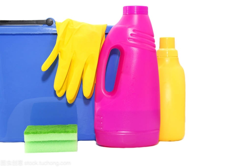 潔凈之源 存儲(chǔ)桶中的清潔與洗滌用品